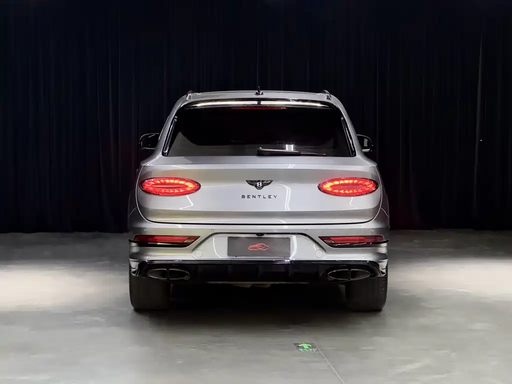 Bentley Bentayga — миниатюра 4