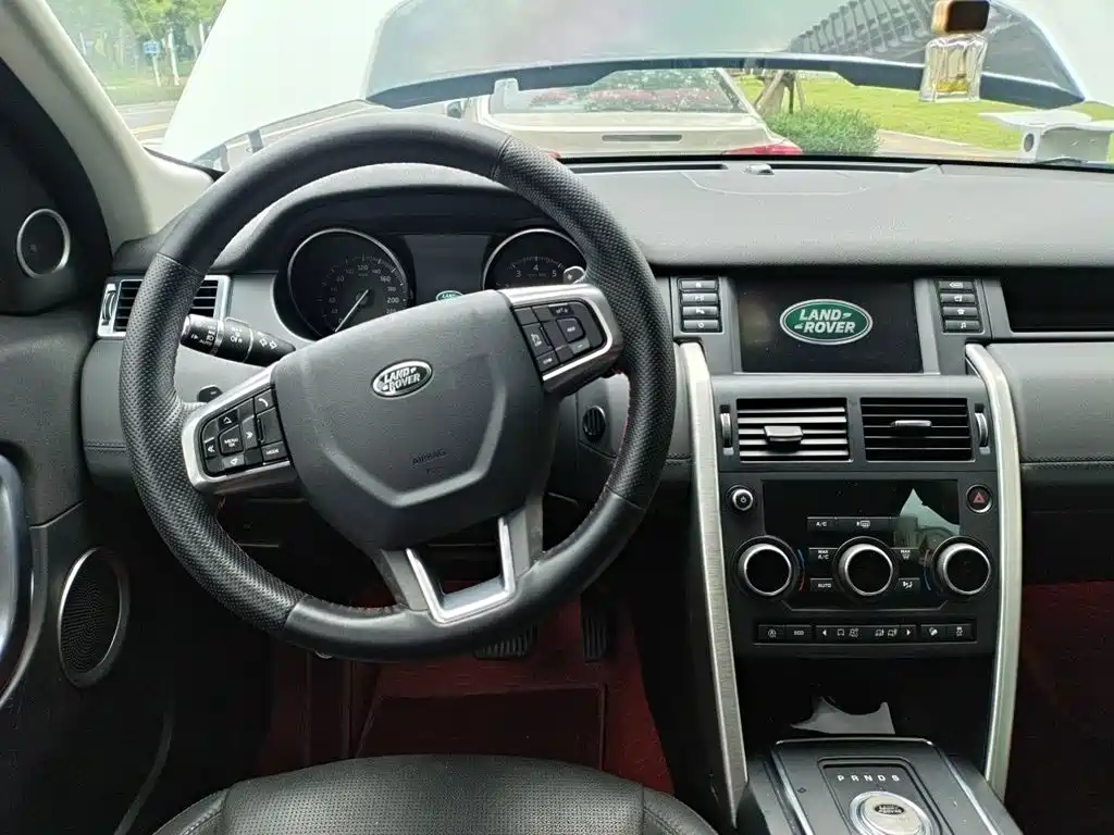 Land Rover Discovery Sport — миниатюра 11