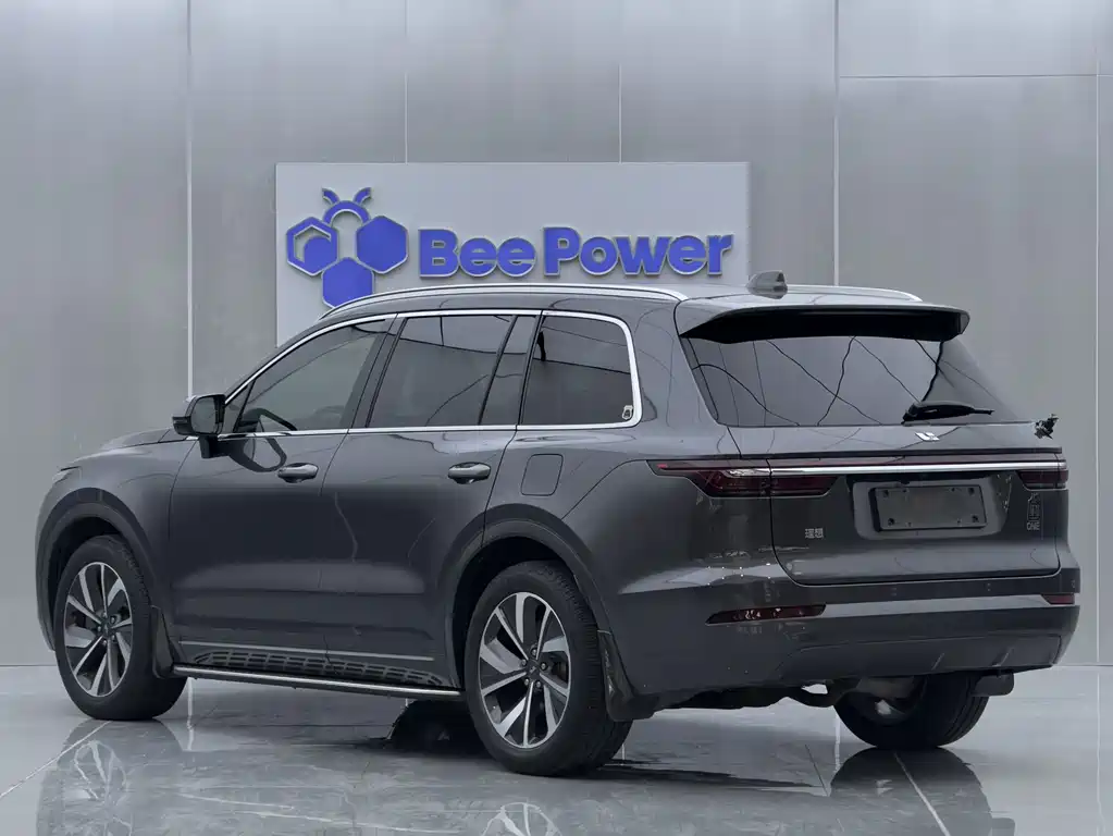 Li Auto ONE 2021 6 мест