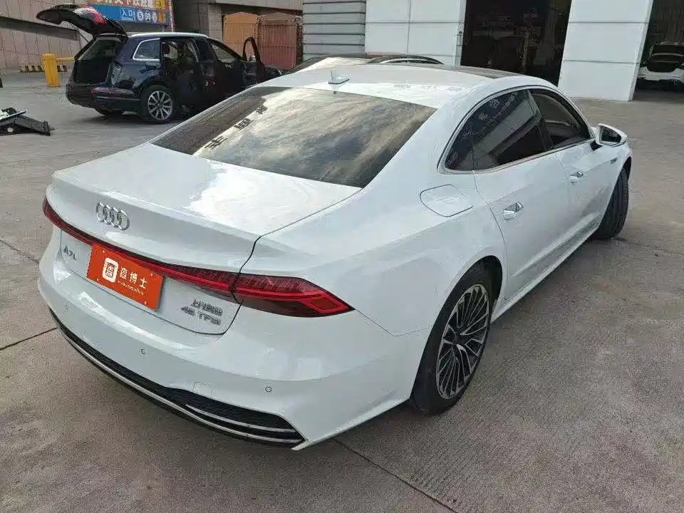 Audi A7L — миниатюра 3