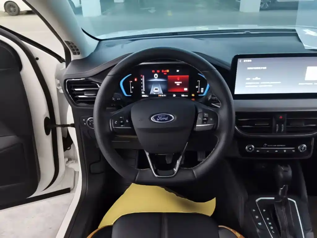 Ford Focus — миниатюра 11