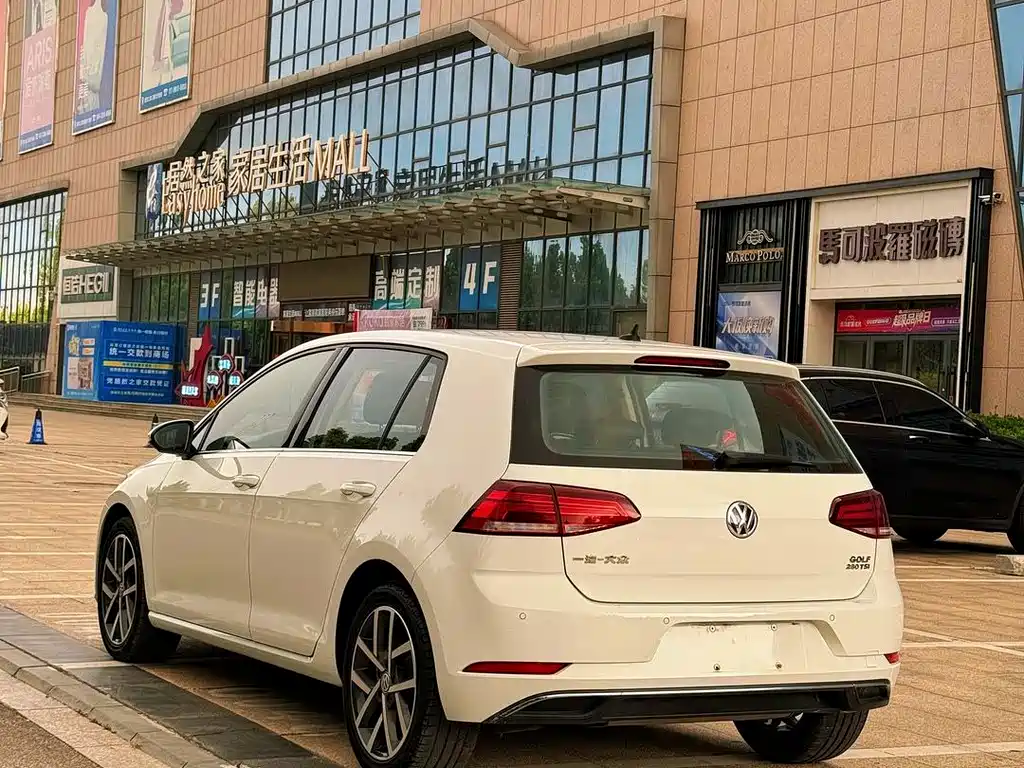 Volkswagen Golf — миниатюра 10