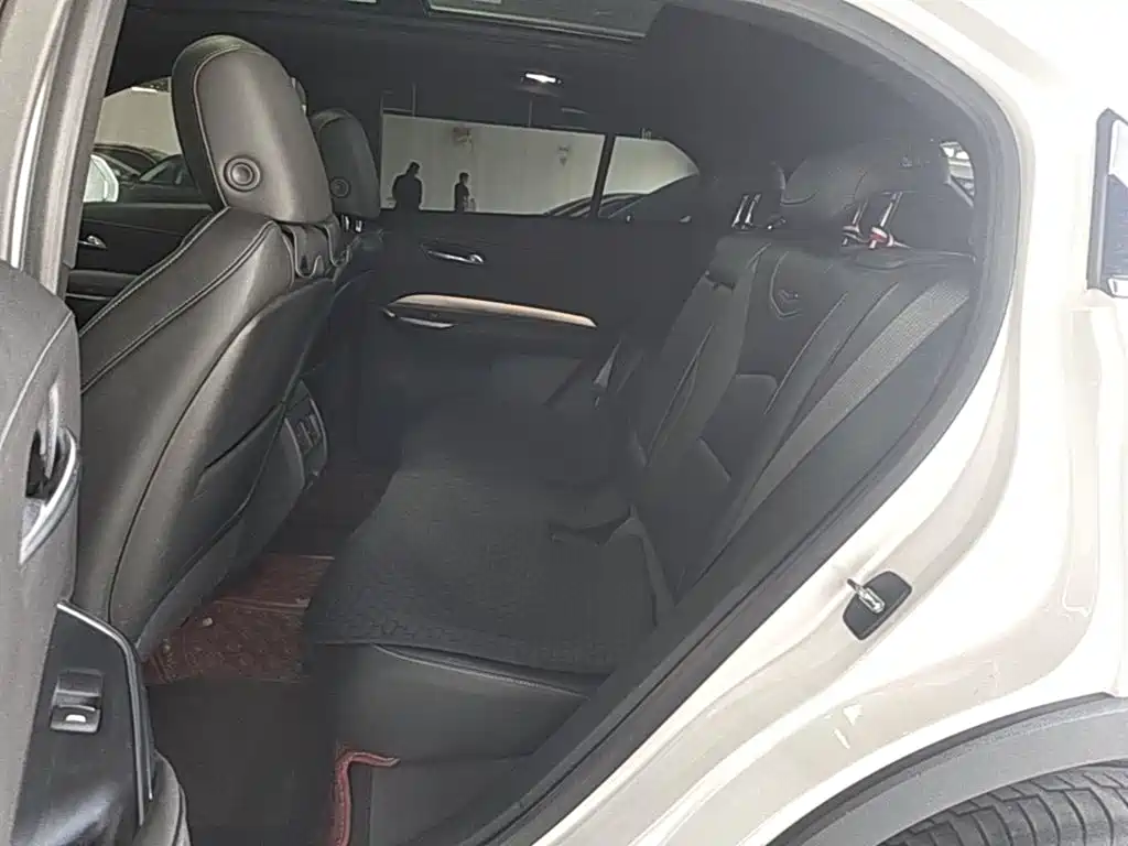 Cadillac XT4 — миниатюра 17