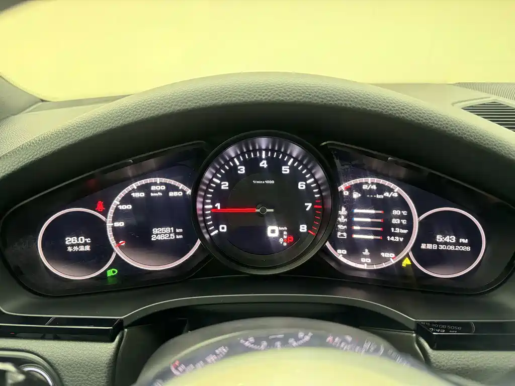 Porsche Cayenne — миниатюра 15