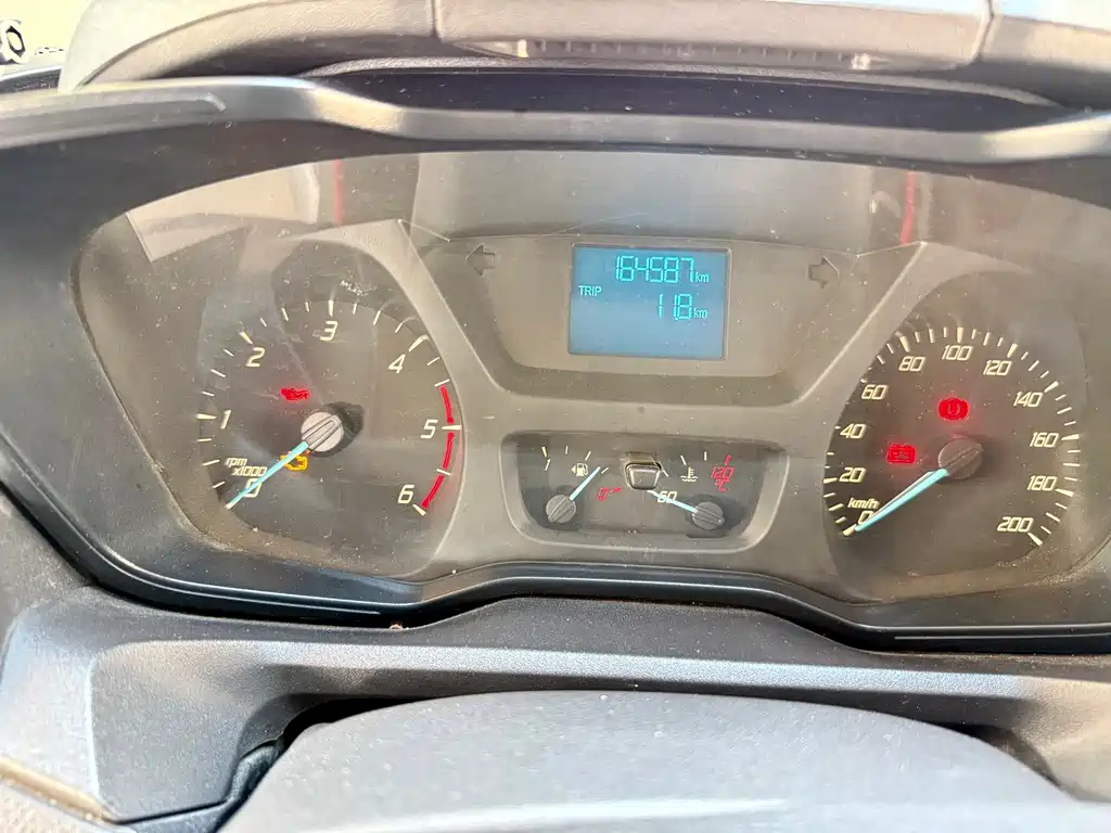 Ford Transit — миниатюра 18