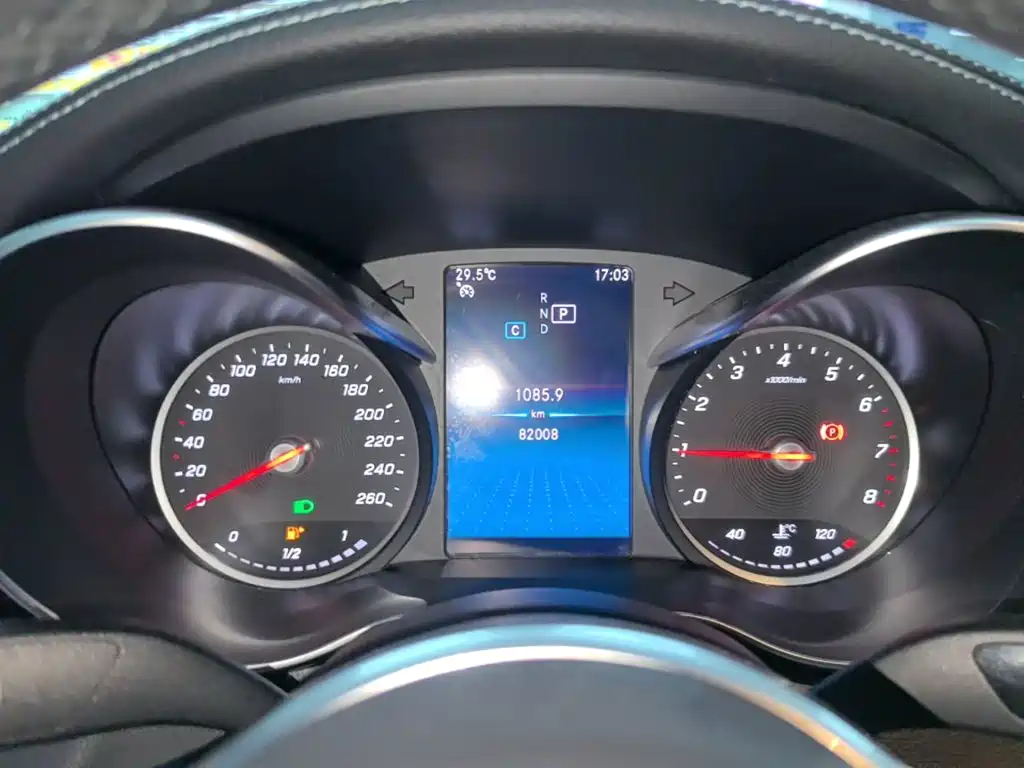 Mercedes-Benz C-Class — миниатюра 12
