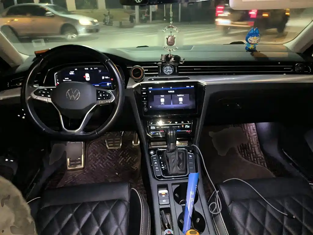 Volkswagen Magotan PHEV — миниатюра 10