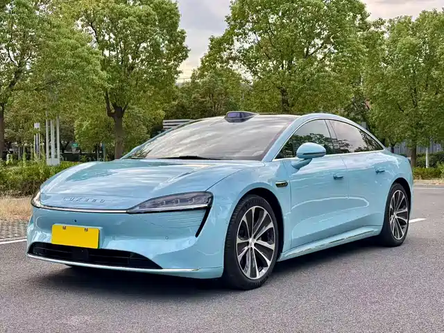 AITO WISDOM WORLD S7 2025