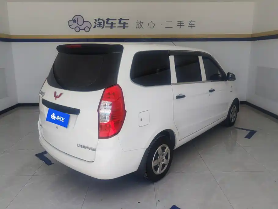 Wuling Hongguang — миниатюра 3