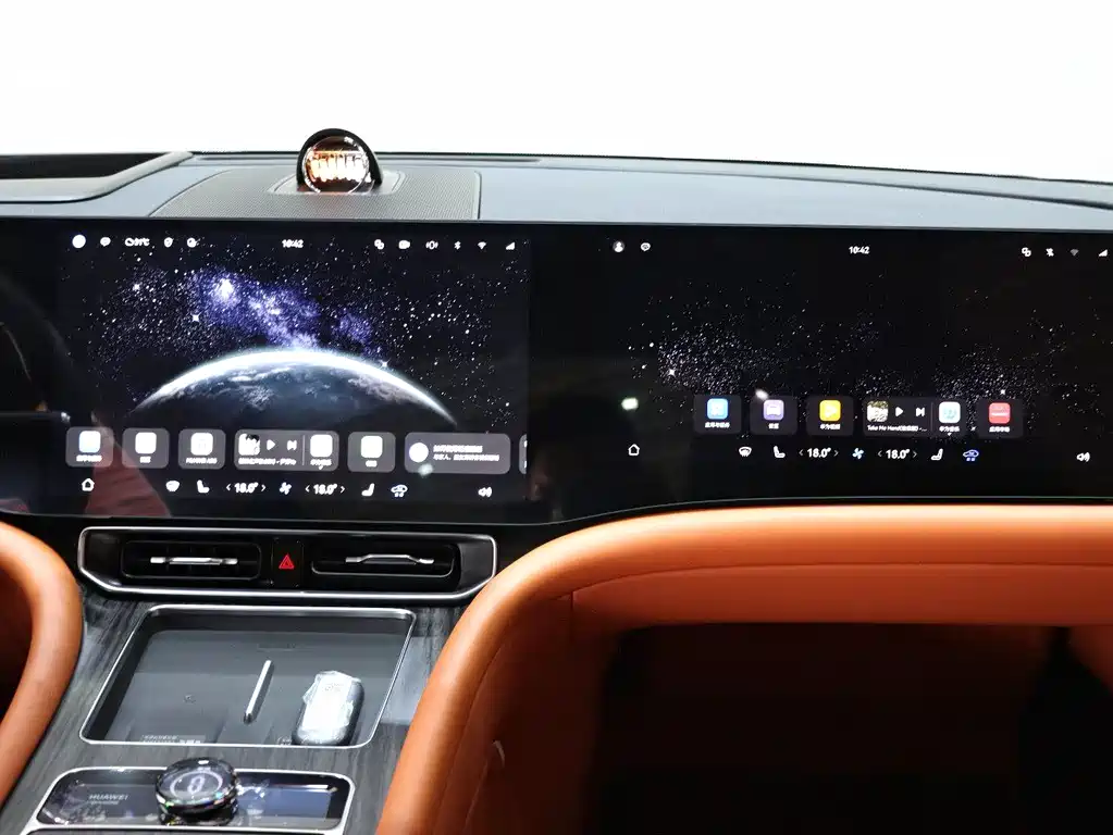 AITO ASK THE WORLD M9