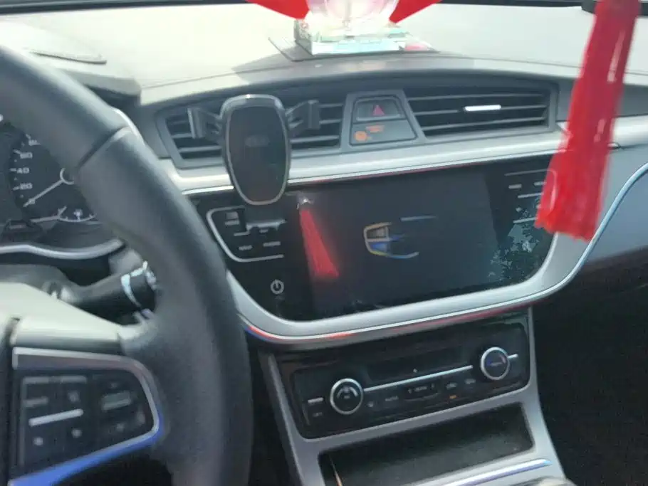 Geely Emgrand GL — миниатюра 13
