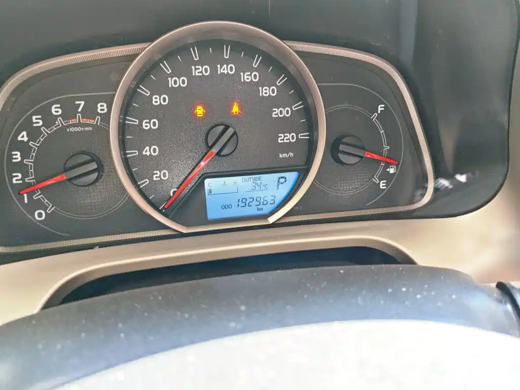 Toyota RAV4 — миниатюра 8