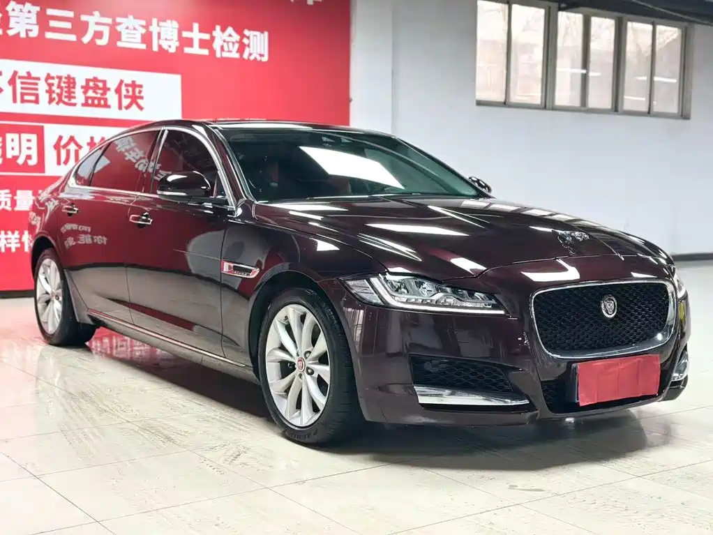 Jaguar XFL — миниатюра 2