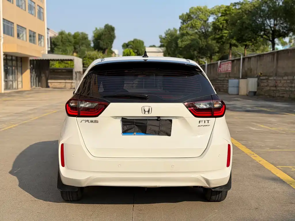 Honda Fit — миниатюра 5