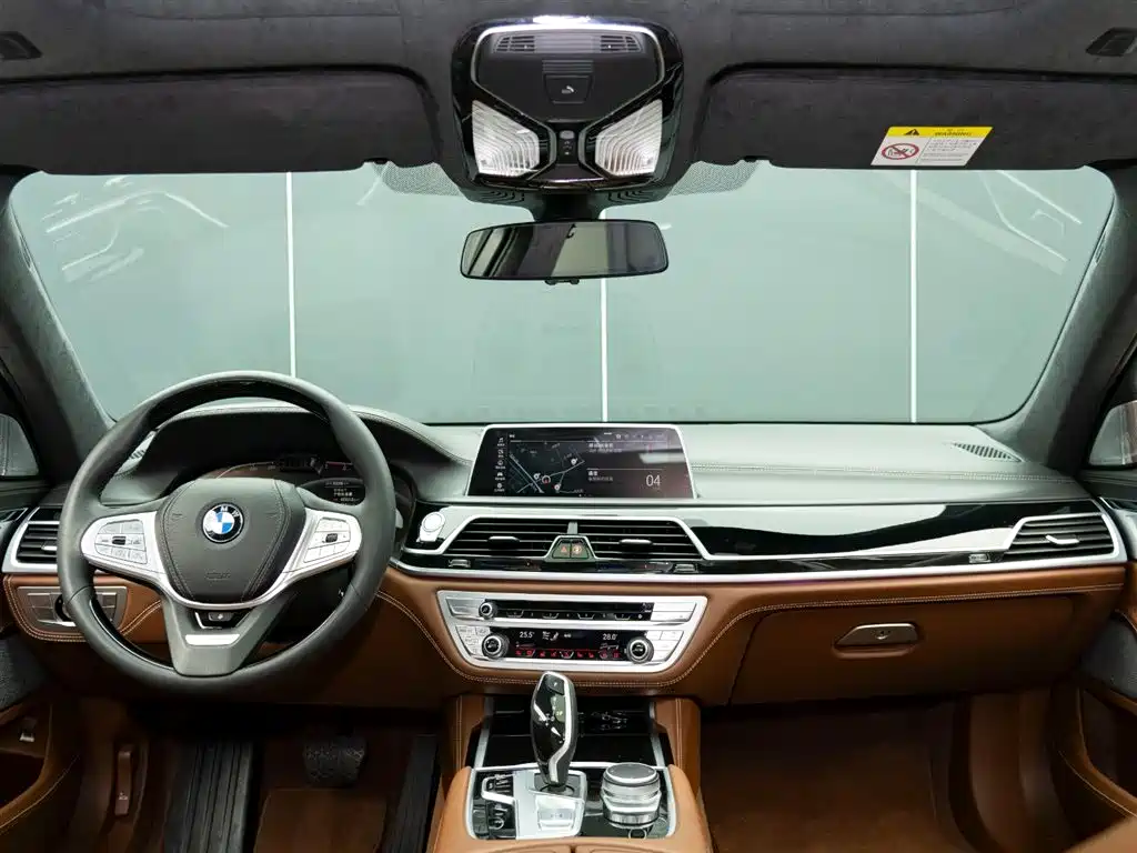 BMW 7 SERIES