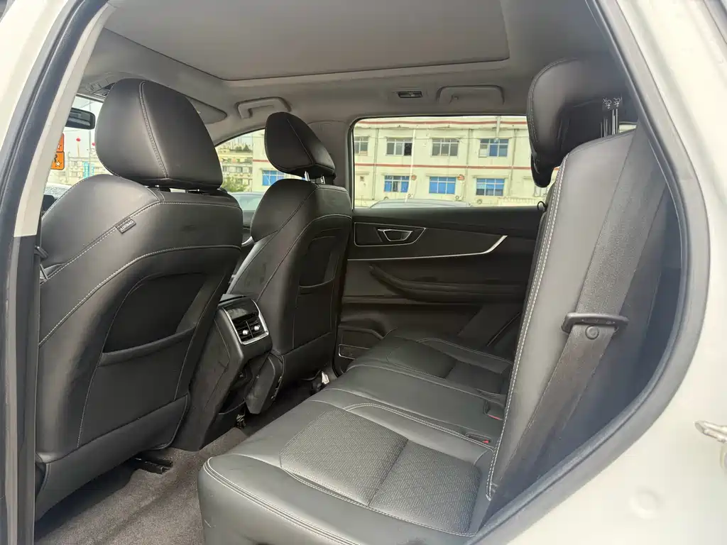 Chery Tiggo 8 — миниатюра 8