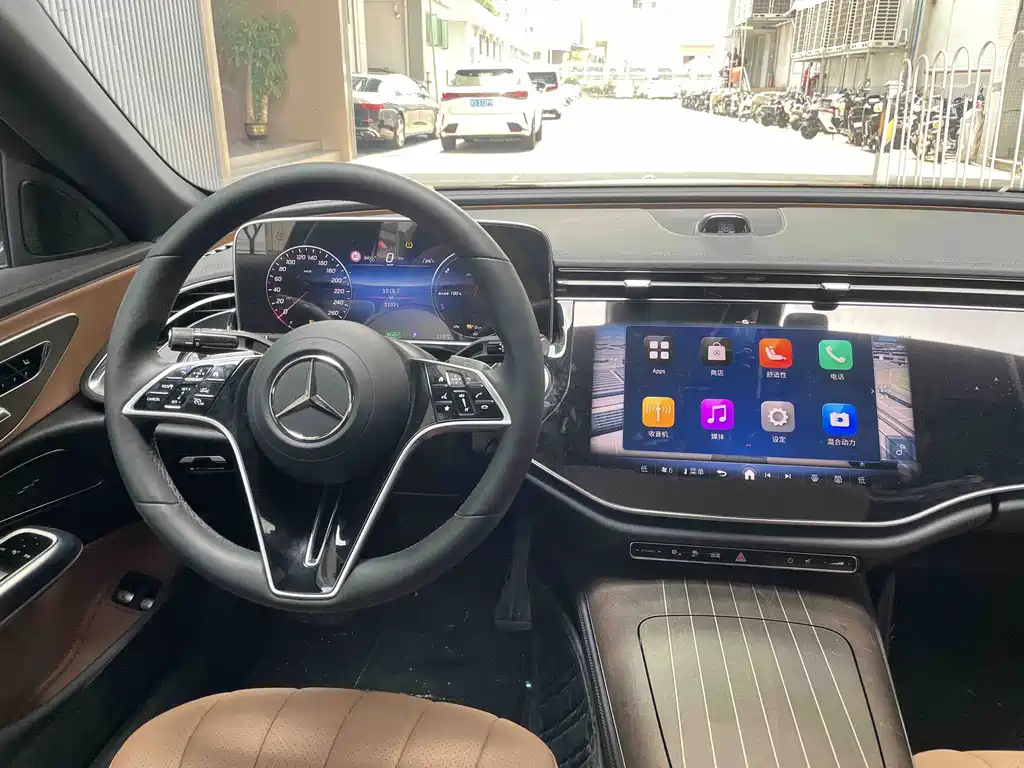 Mercedes-Benz E-Class E 2024 E 350 e L