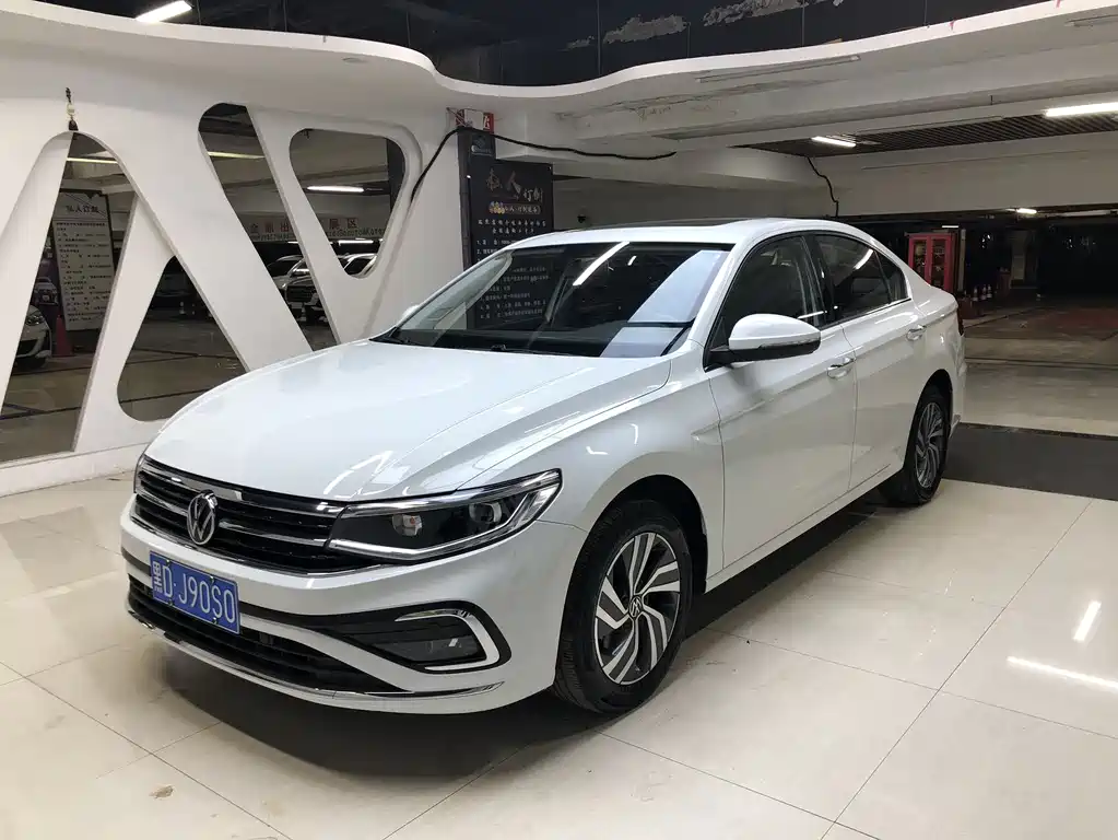 Volkswagen Bora 2023