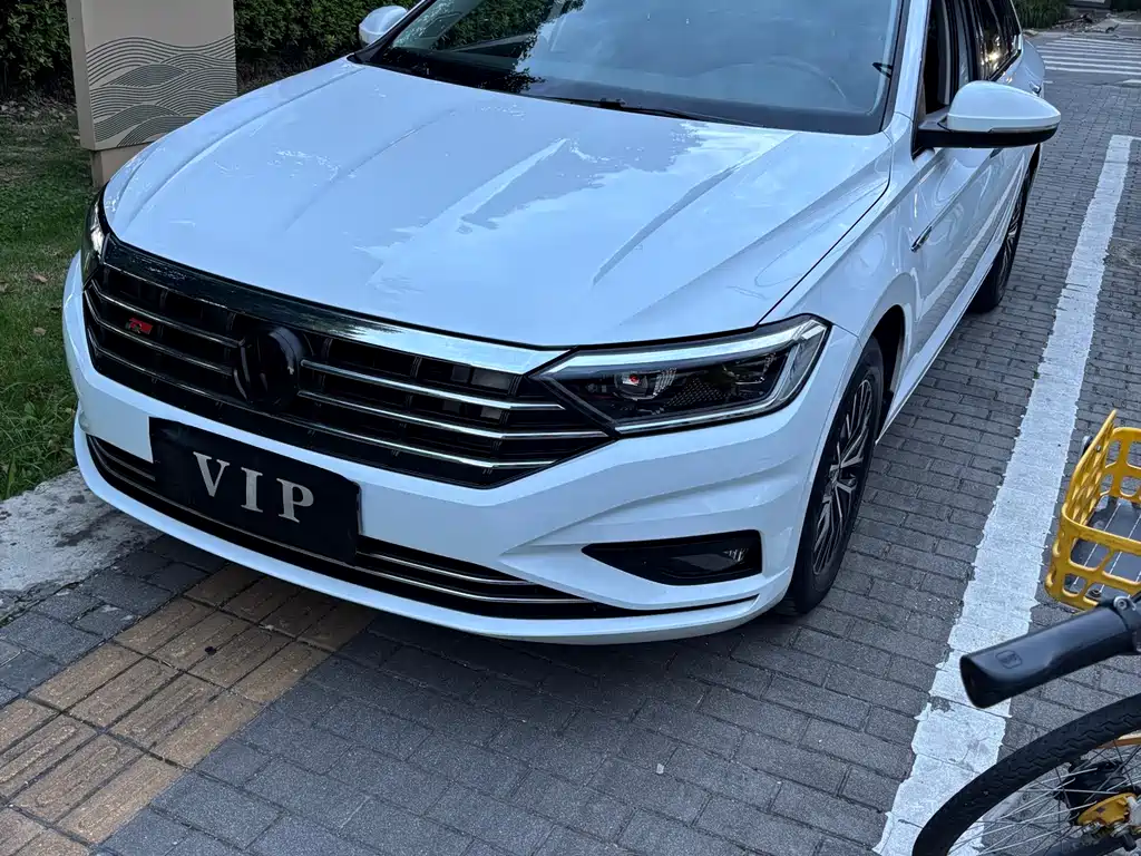 Volkswagen Sagitar 2019 200TSI MT Comfort VI