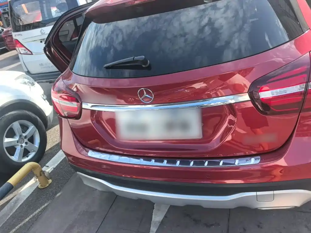 Mercedes-Benz GLA — миниатюра 6