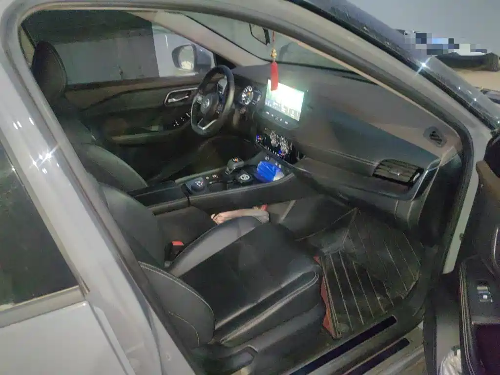 Nissan X-Trail — миниатюра 19