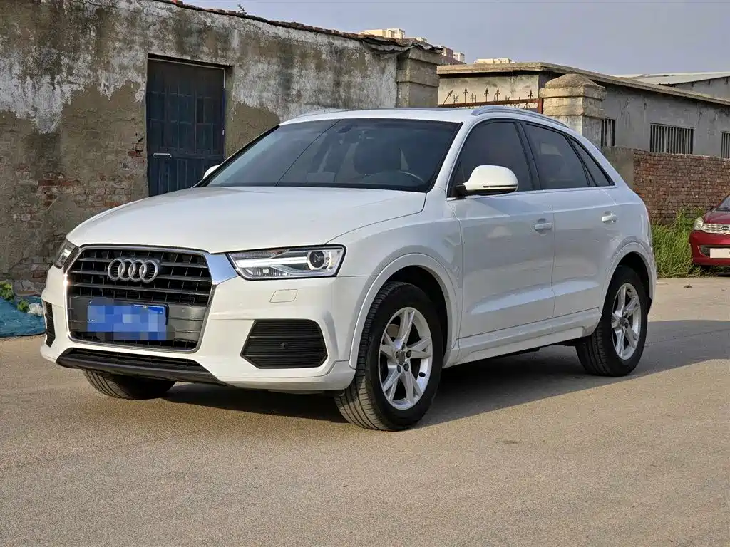 Купить Audi Q3