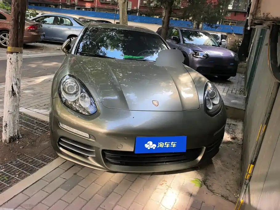 Porsche Panamera — миниатюра 2