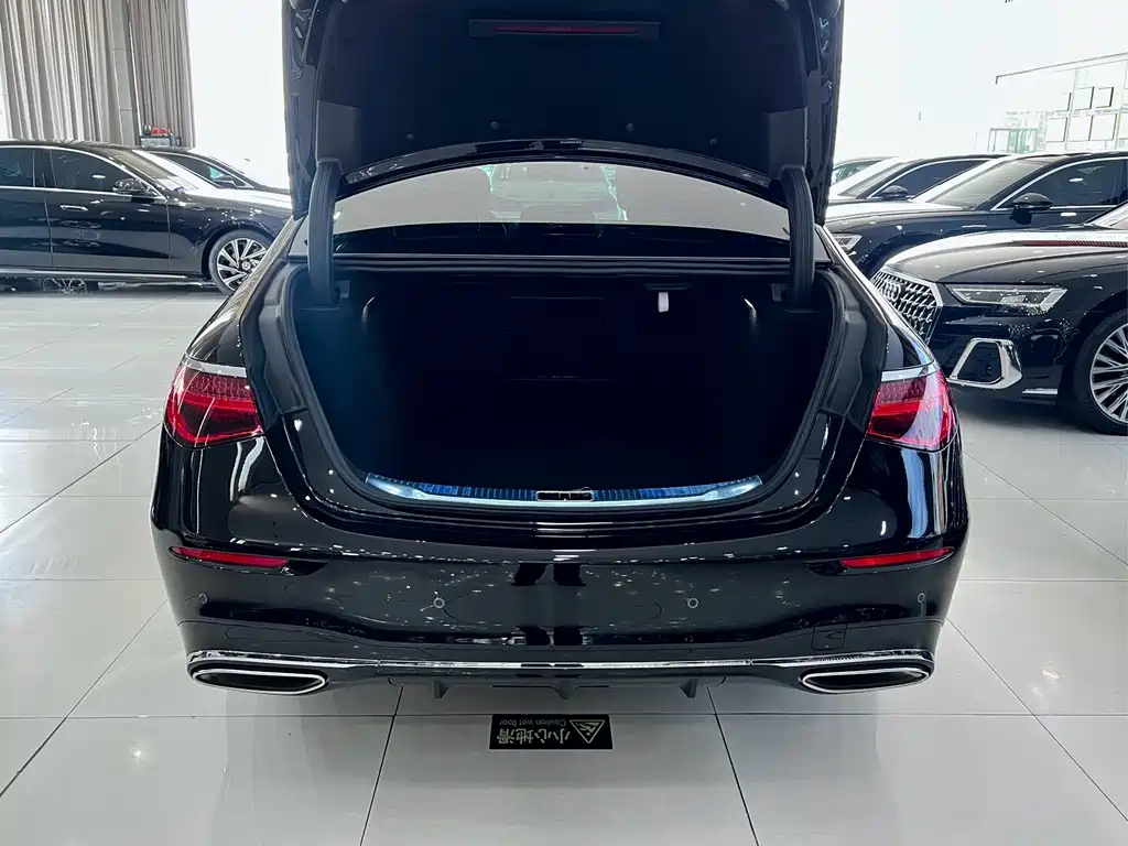 Mercedes-Benz S-Class — миниатюра 27