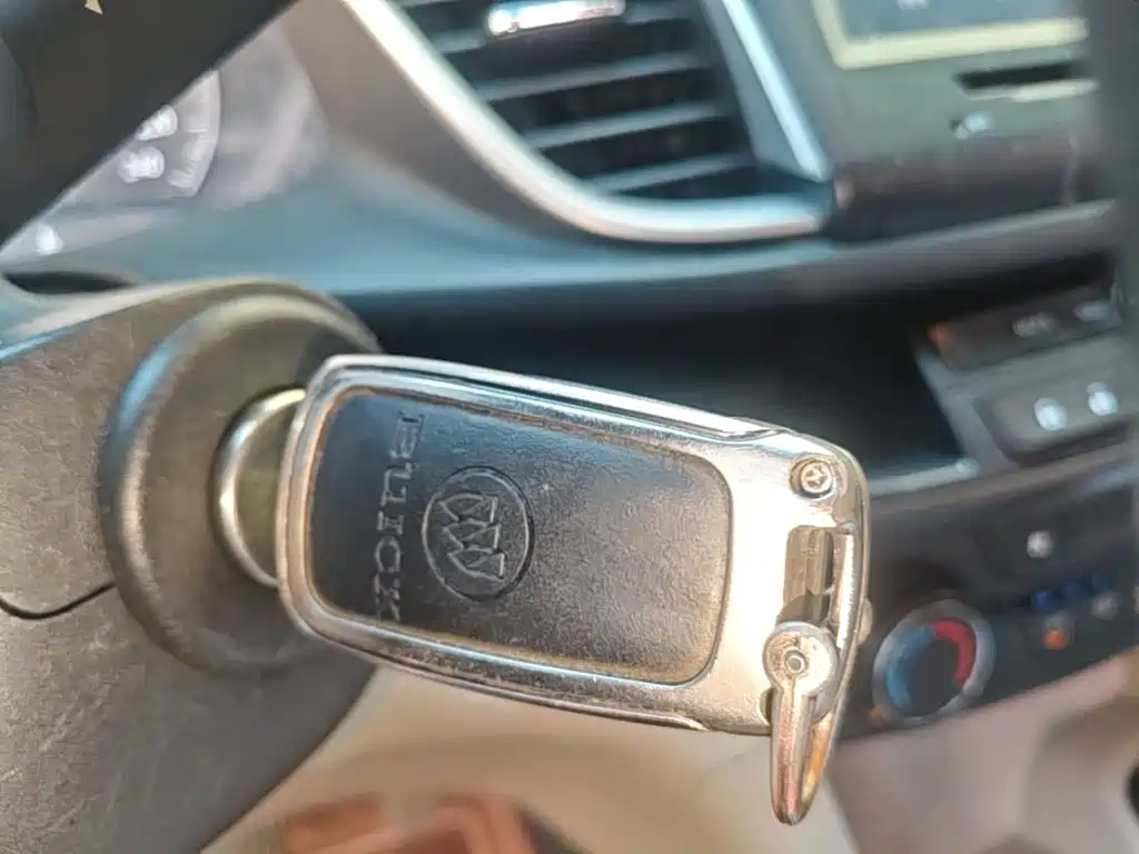 Buick Excelle — миниатюра 9