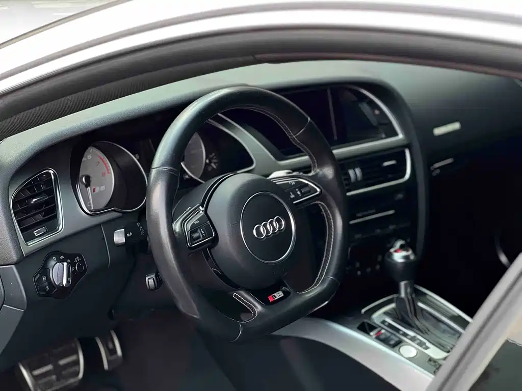 Audi S5 — миниатюра 7