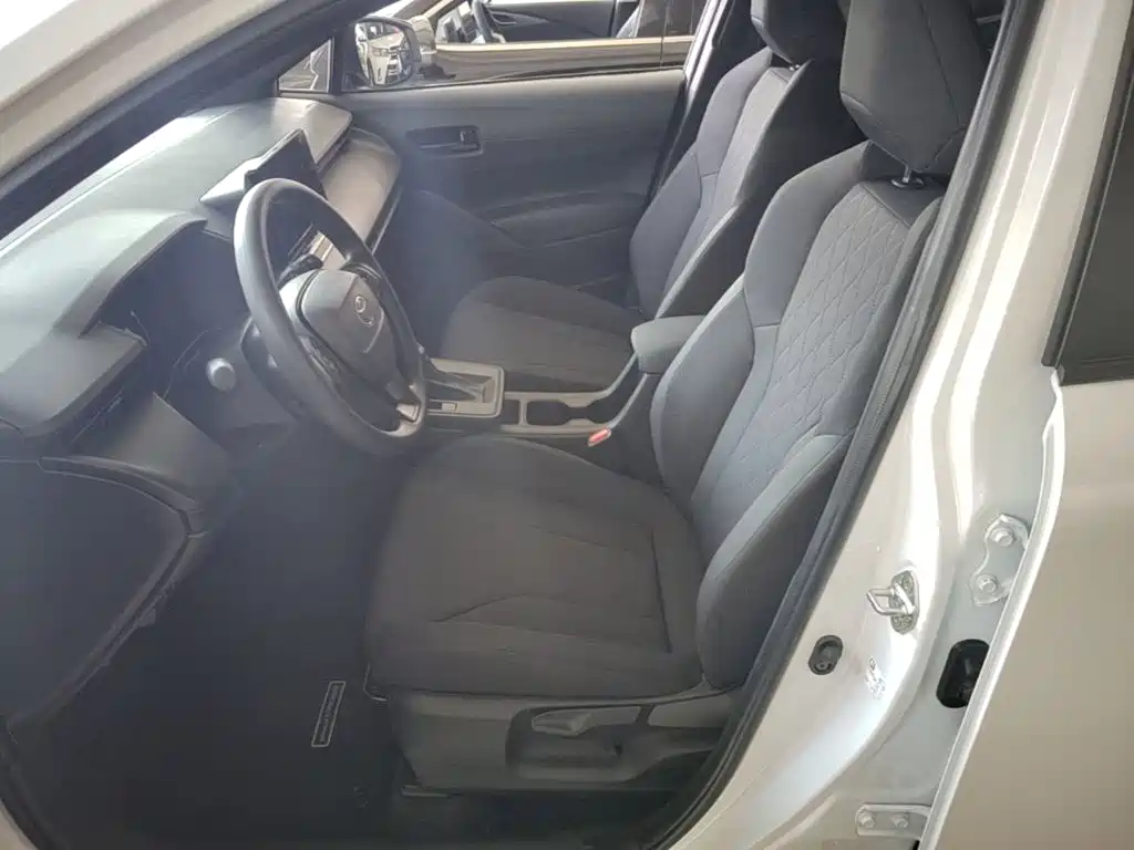 Toyota Corolla Cross — миниатюра 15