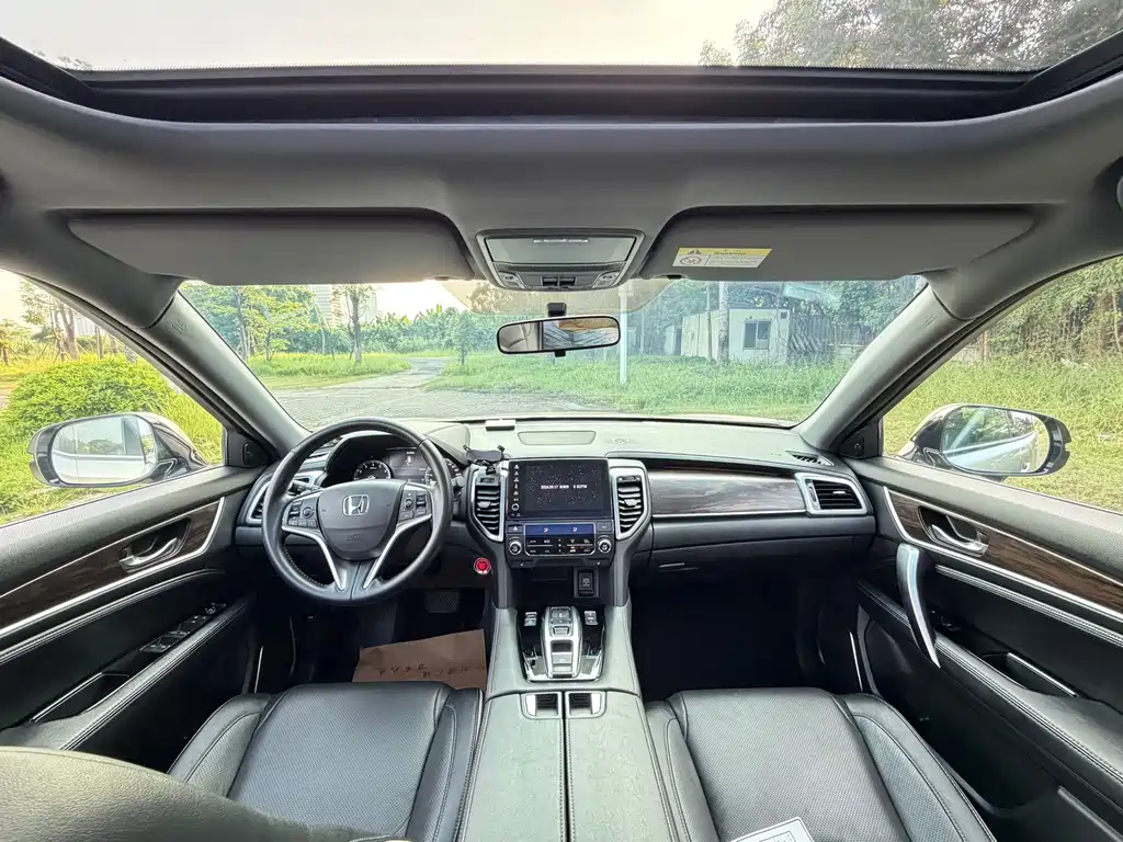 Honda UR-V — миниатюра 8