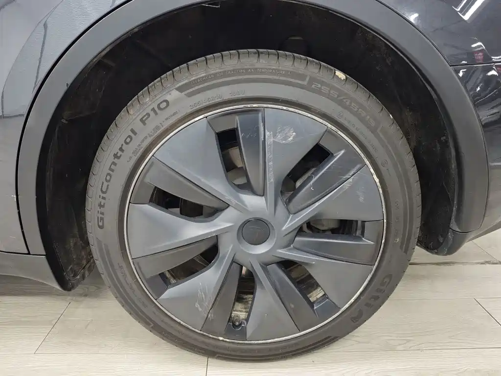 Tesla Model Y — миниатюра 54