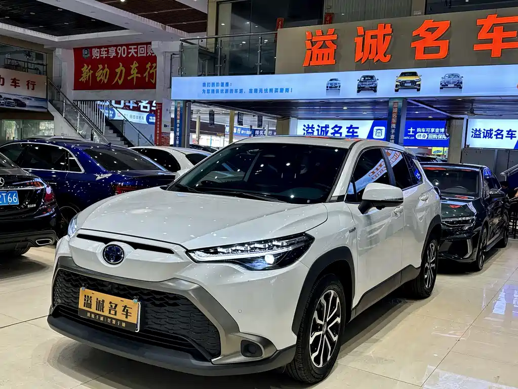 Toyota Frontlander 2024 2.0L Smart Hybrid Luxury Edition