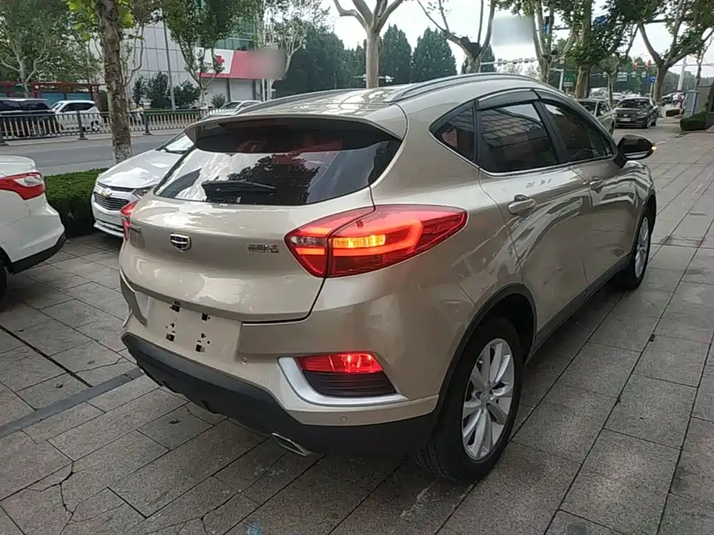 Geely Emgrand GS — миниатюра 7