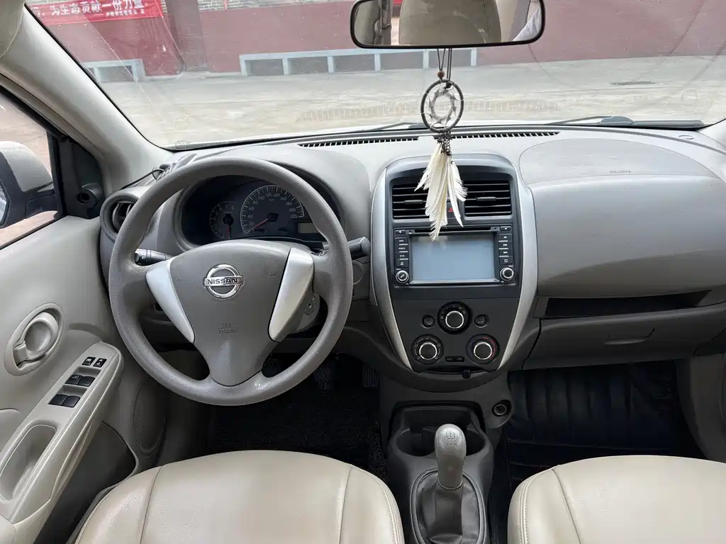 Nissan Sunny — миниатюра 10