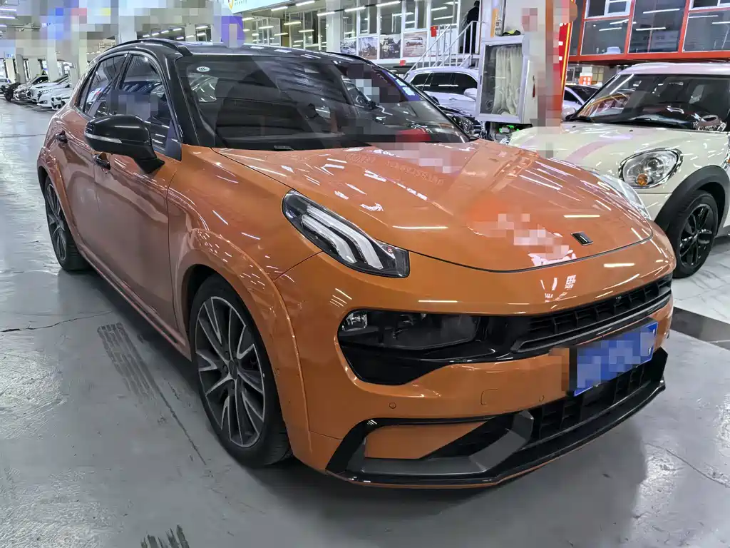 Lynk & Co 02 Hatchback — миниатюра 3