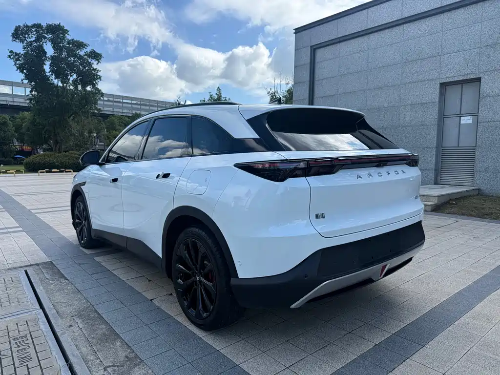 ARCFOX Alpha T5 — миниатюра 15