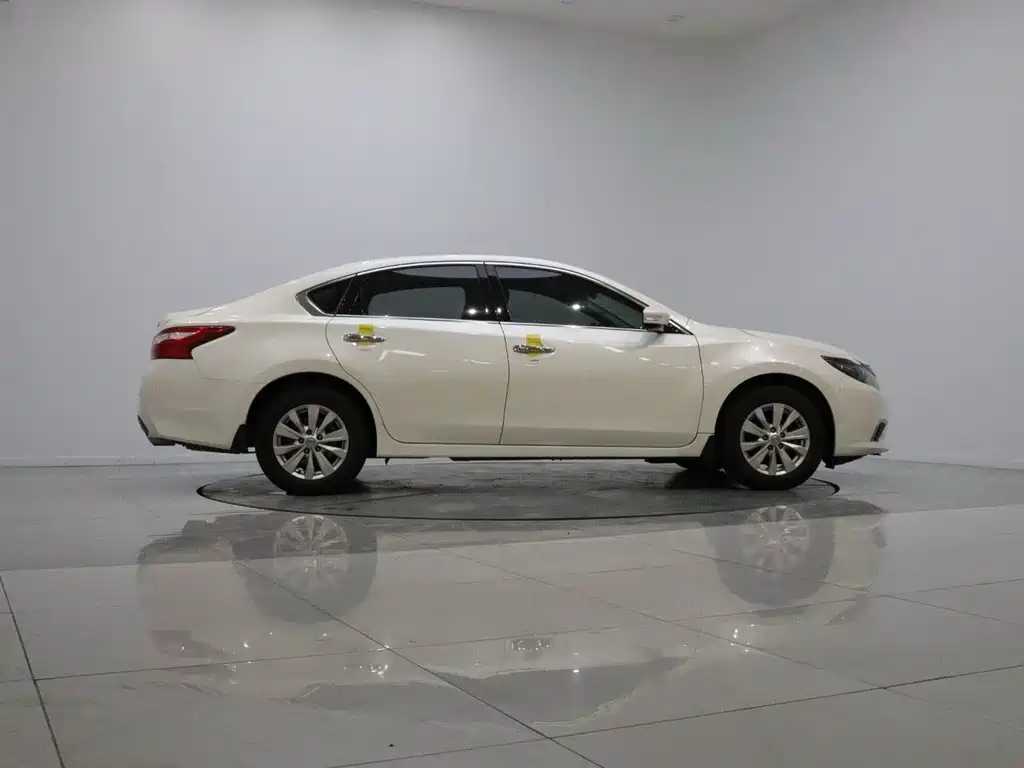 Nissan Teana — миниатюра 7