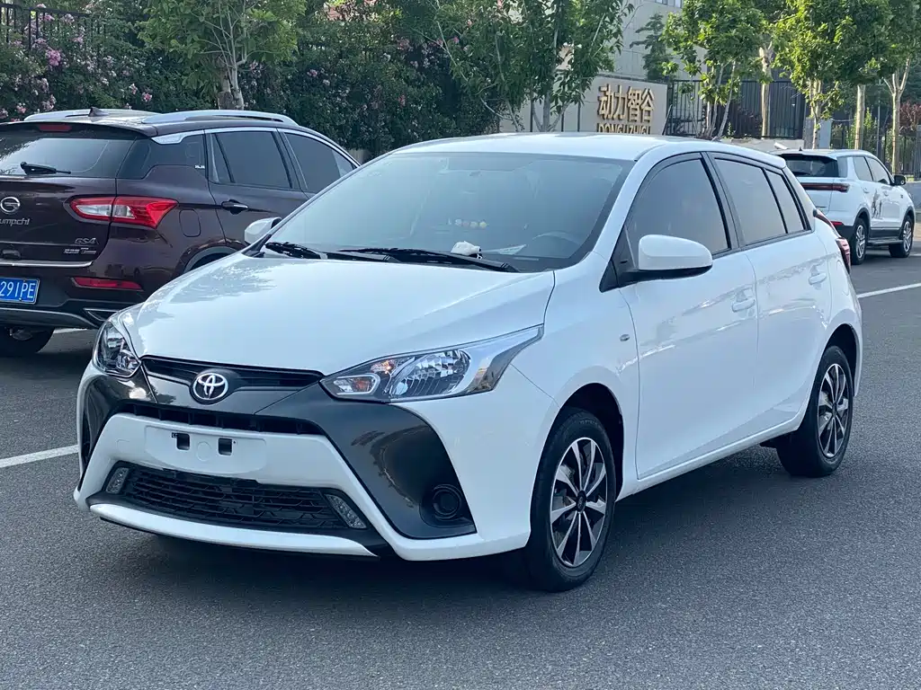 Toyota Yaris L 2020