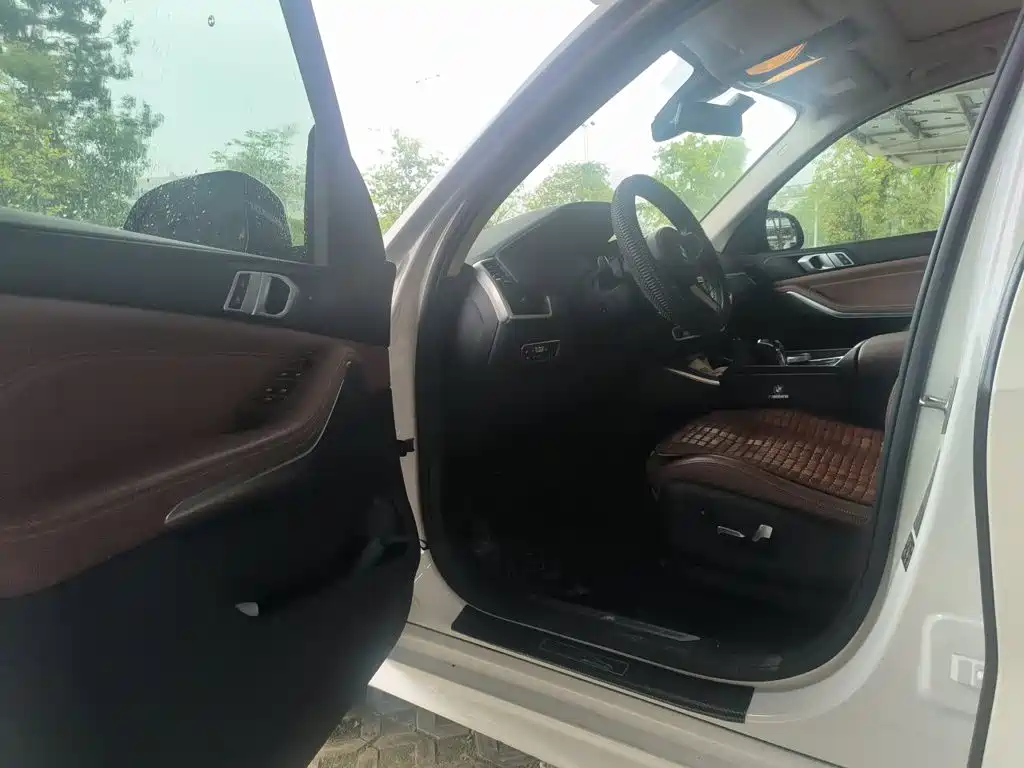 BMW X5 (Import) — миниатюра 14