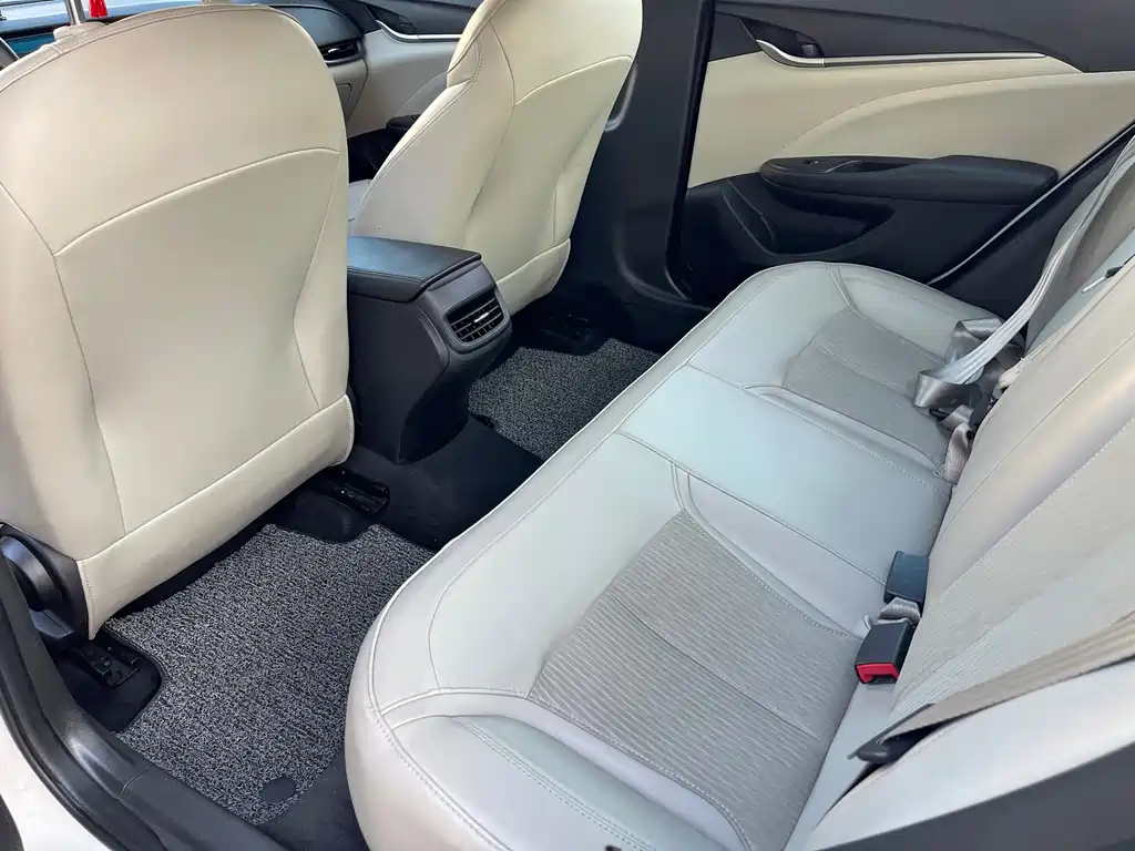 Buick Excelle — миниатюра 10