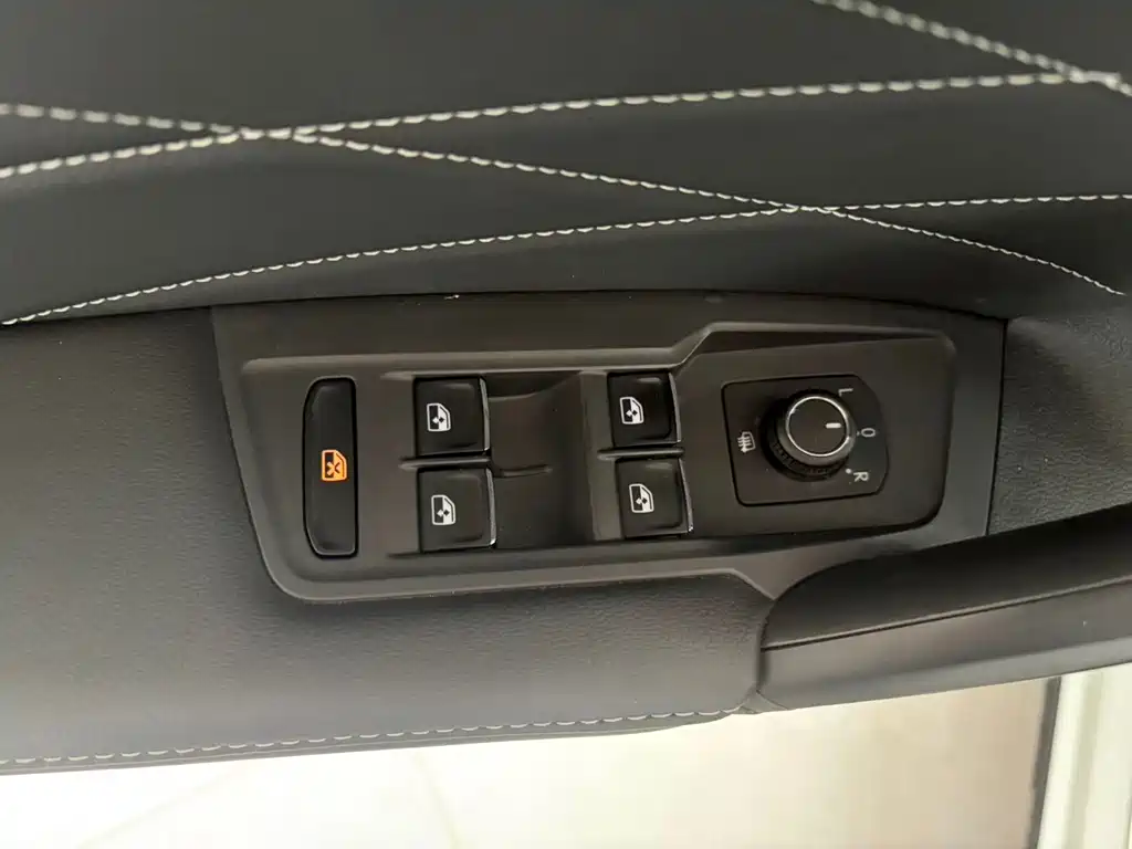 Volkswagen Tiguan L 280TSI Auto 2WD Trend Create Limited Edition, фото 9