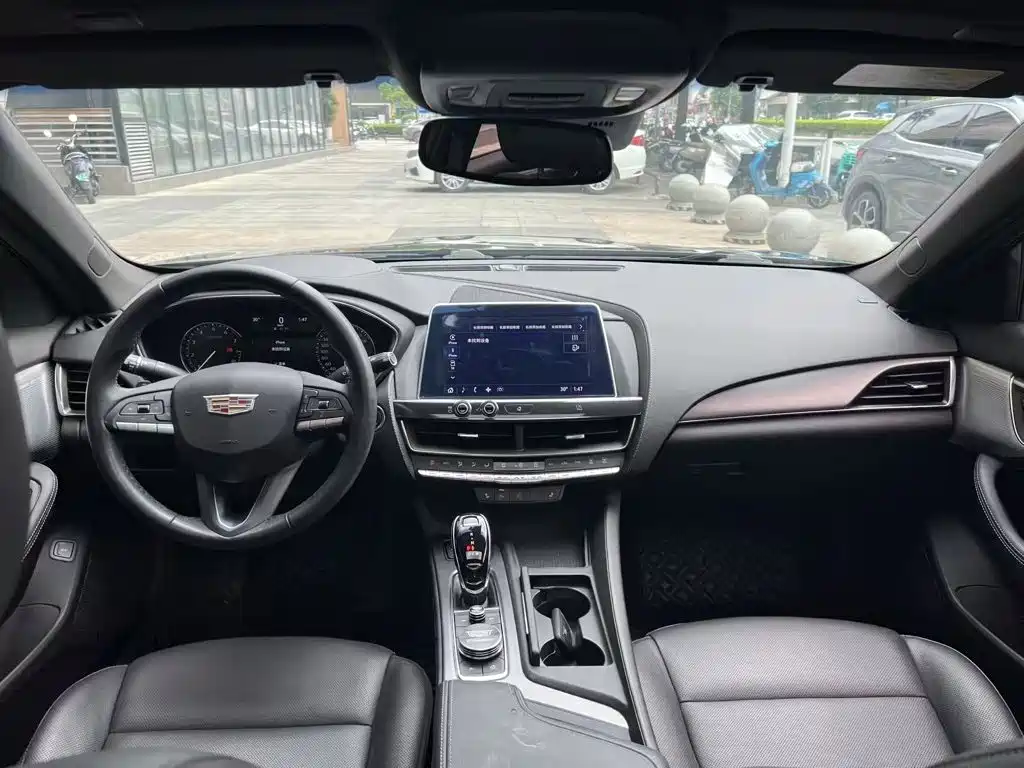 Cadillac CT5 — миниатюра 14