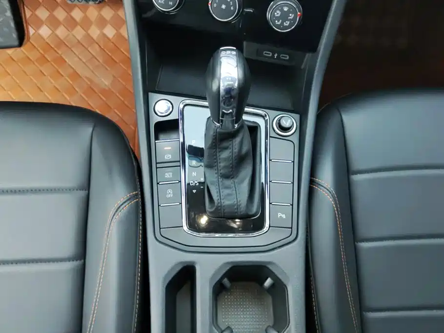 Volkswagen Bora — миниатюра 16