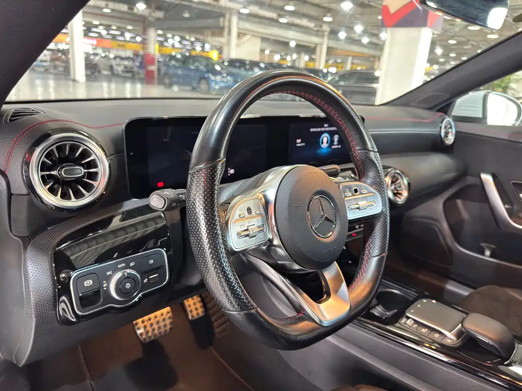 Mercedes-Benz CLA (Import) — миниатюра 12
