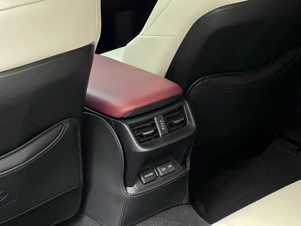 Lexus ES — миниатюра 19