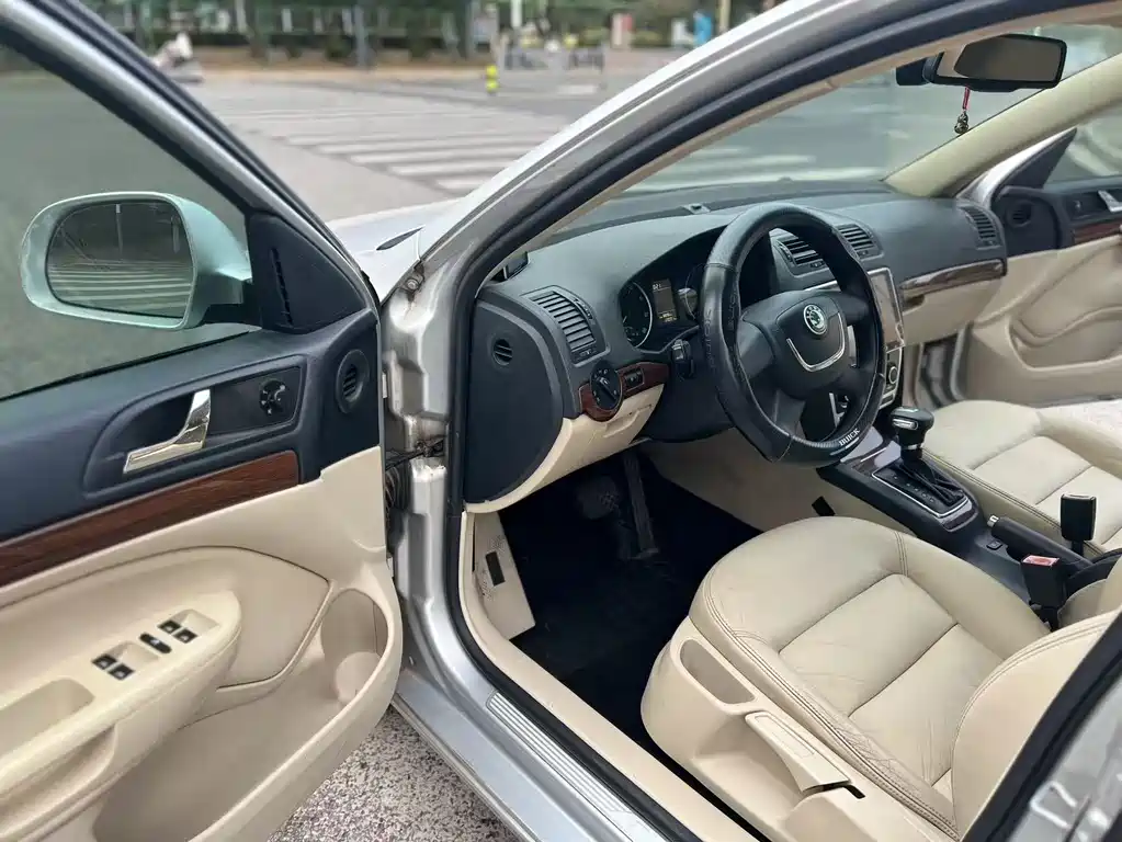 Skoda Octavia — миниатюра 13