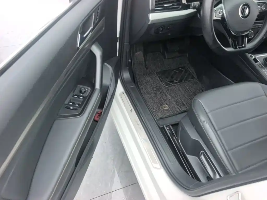 Volkswagen Lavida — миниатюра 16