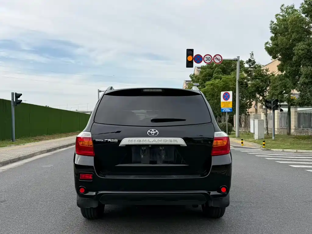 Toyota Highlander — миниатюра 5
